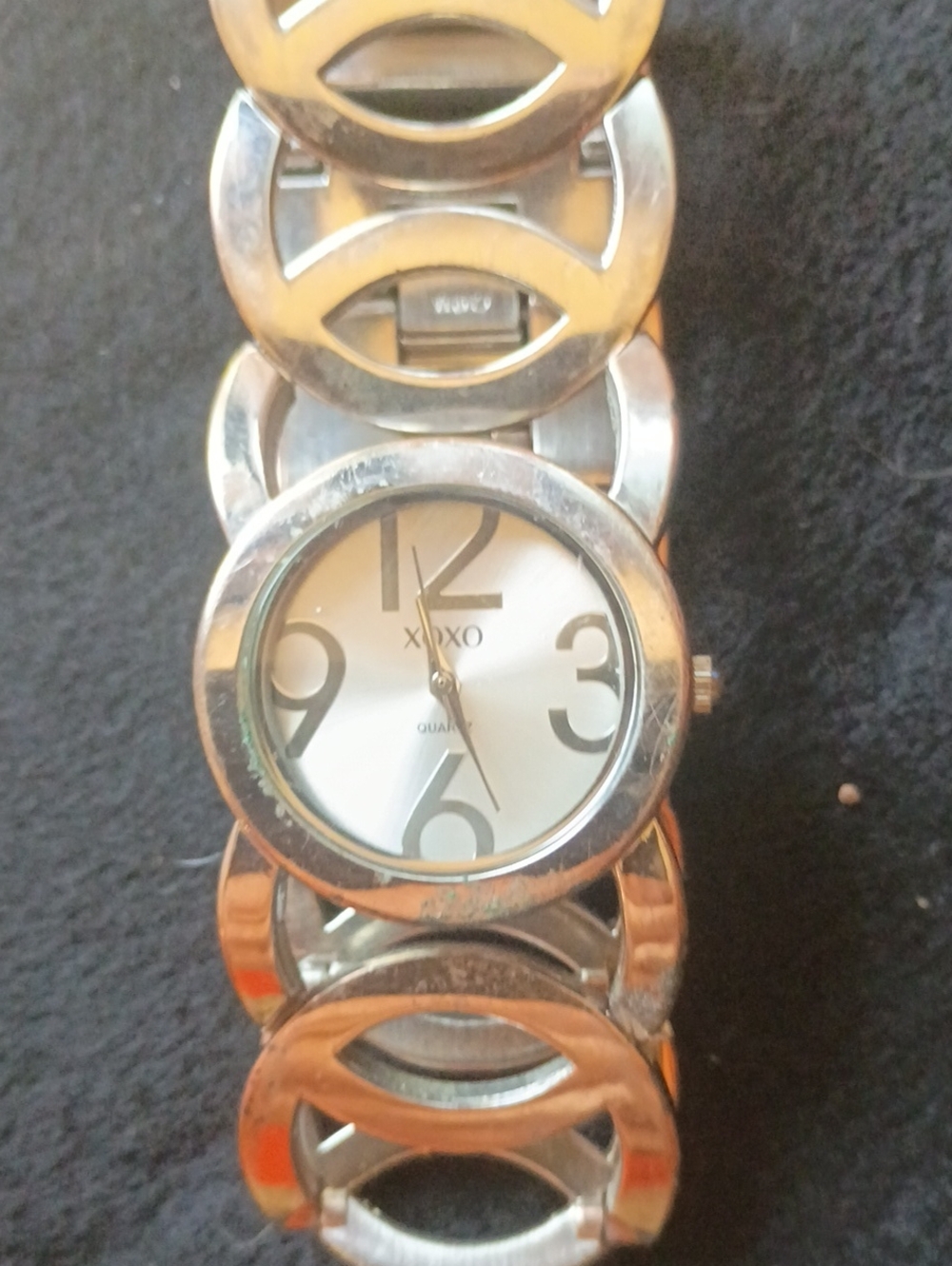 XOXO Silver Tone Round Dial Link Bracelet Watch